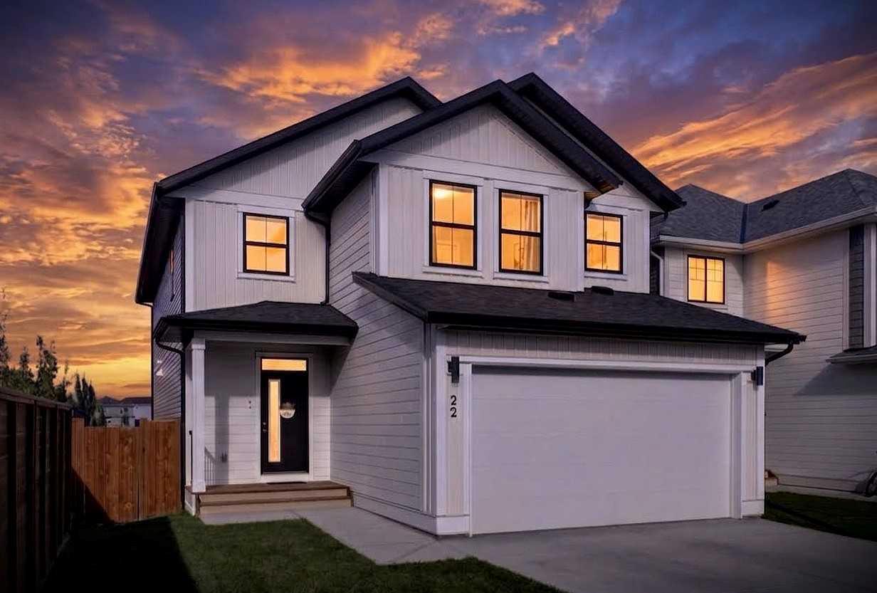 22 Copperhead Bay SE, T2Z 5H2