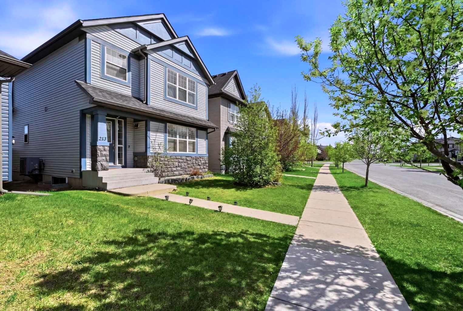 213 Silverado Drive SW, T2X 0C7