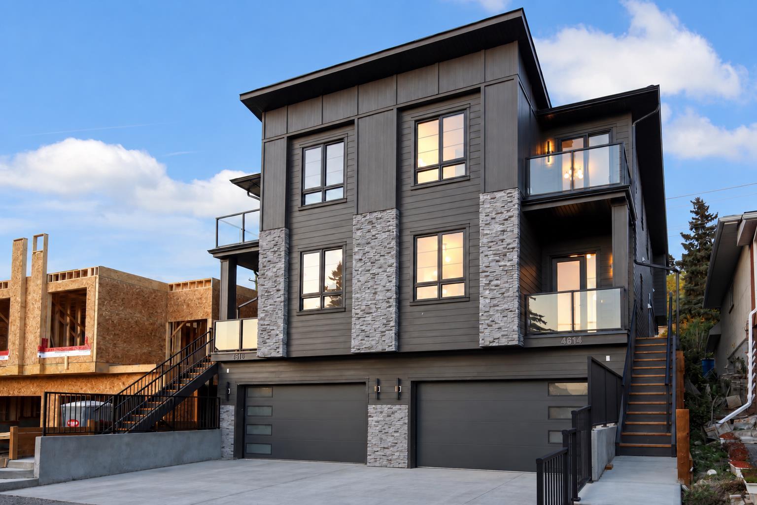 4614 22 Avenue NW, T3B 0Y1