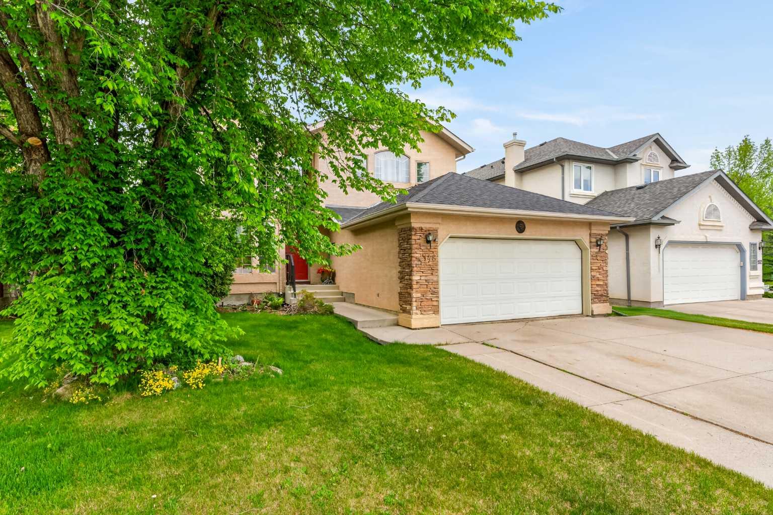 148 Sierra Madre Crescent SW, T3H 3G8
