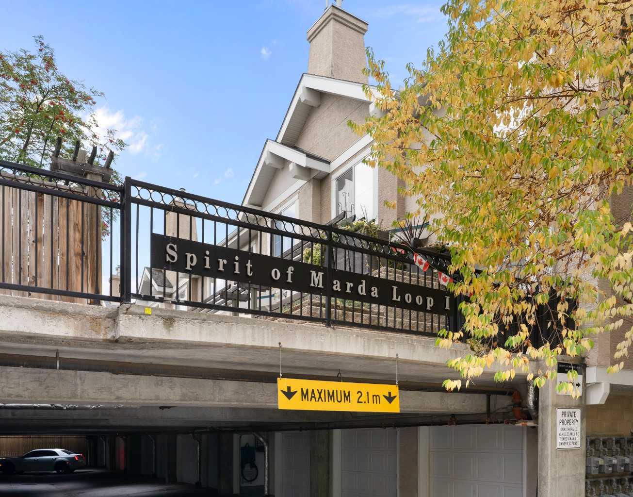 8, 2001 34 Avenue SW, T2T 2C4
