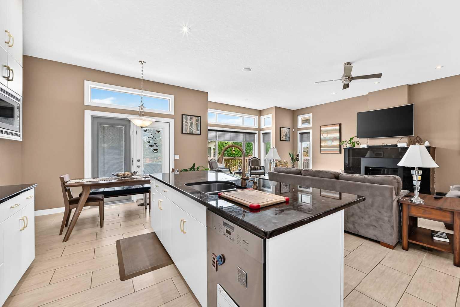116 Bridle Estates Road SW, T2Y0G1