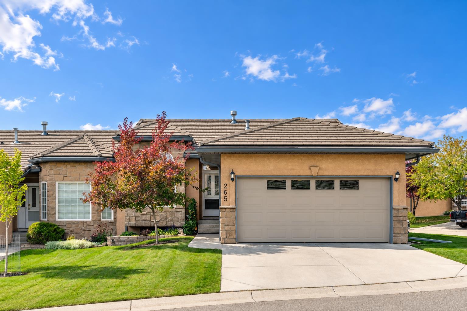 265 Shannon Estates Terrace SW, T2Y 4C5