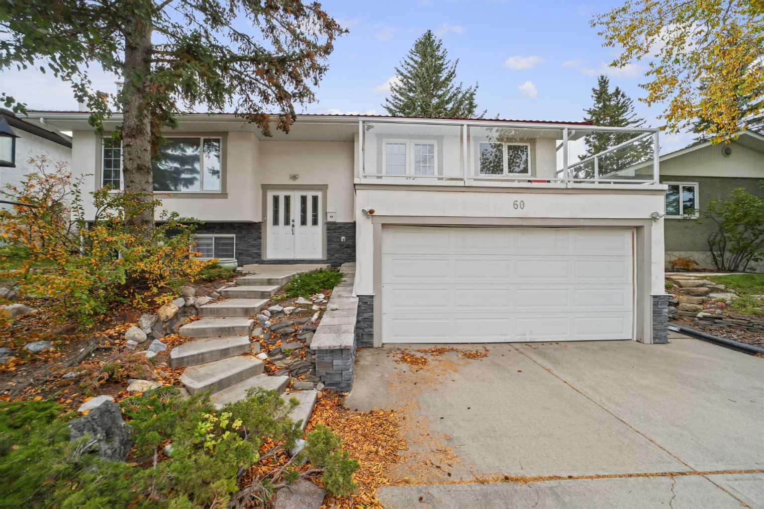 60 Silverview Way NW, T3B 3J8