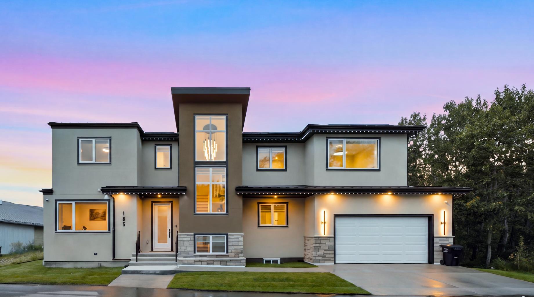 105 Rockhaven Green NW, T3G 0C5