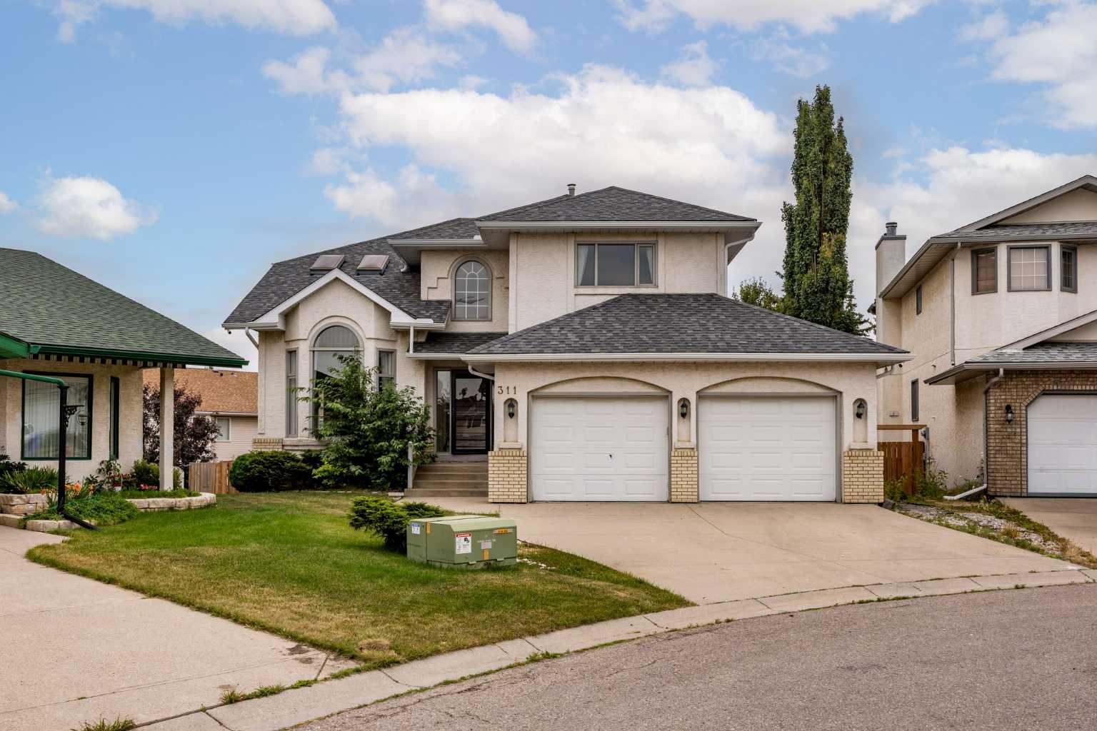 311 Hawkland Place NW, T3G 3R4