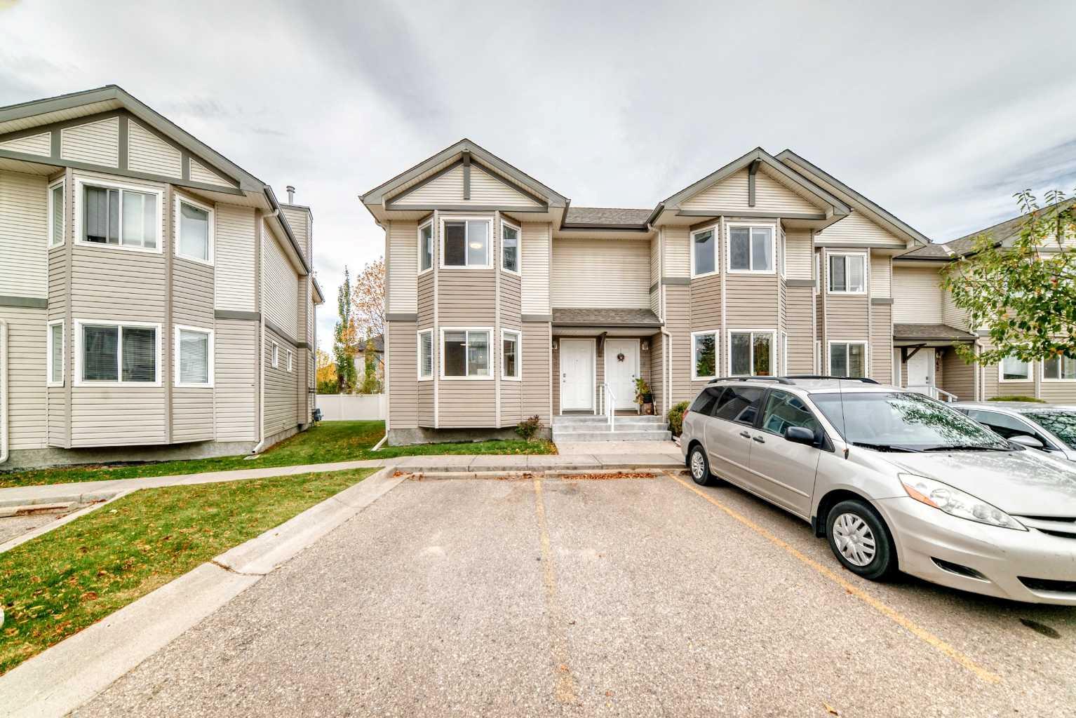 48 Royal Birch Villas NW, T3G 5V2